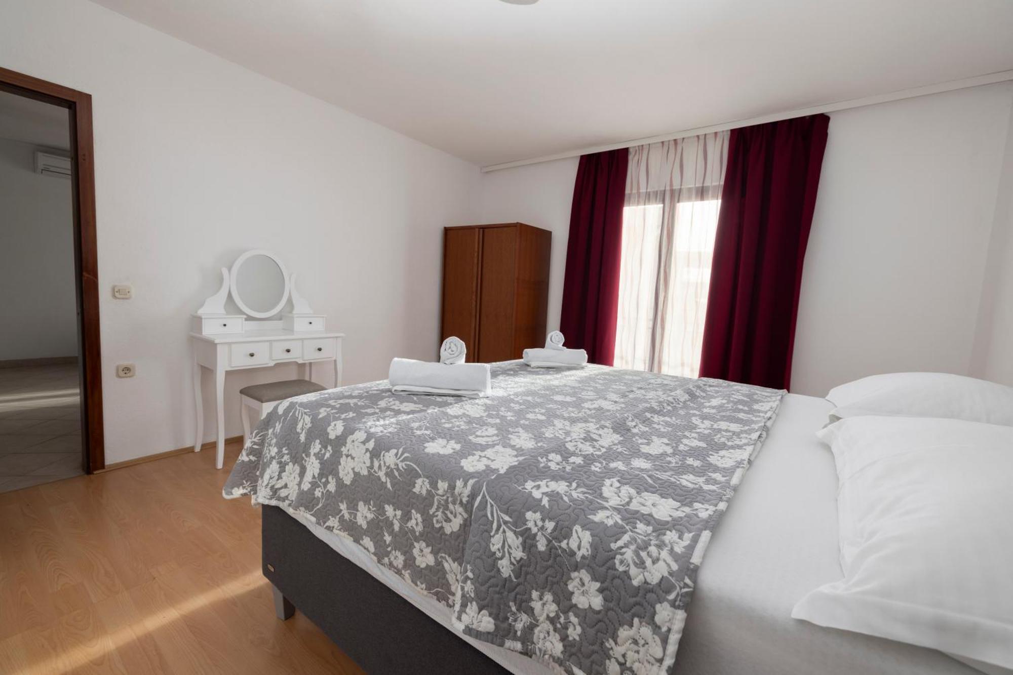 Apartments Family Roso Promajna Ngoại thất bức ảnh