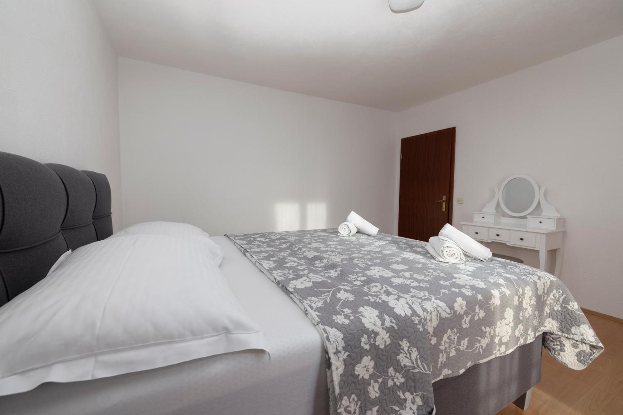 Apartments Family Roso Promajna Ngoại thất bức ảnh