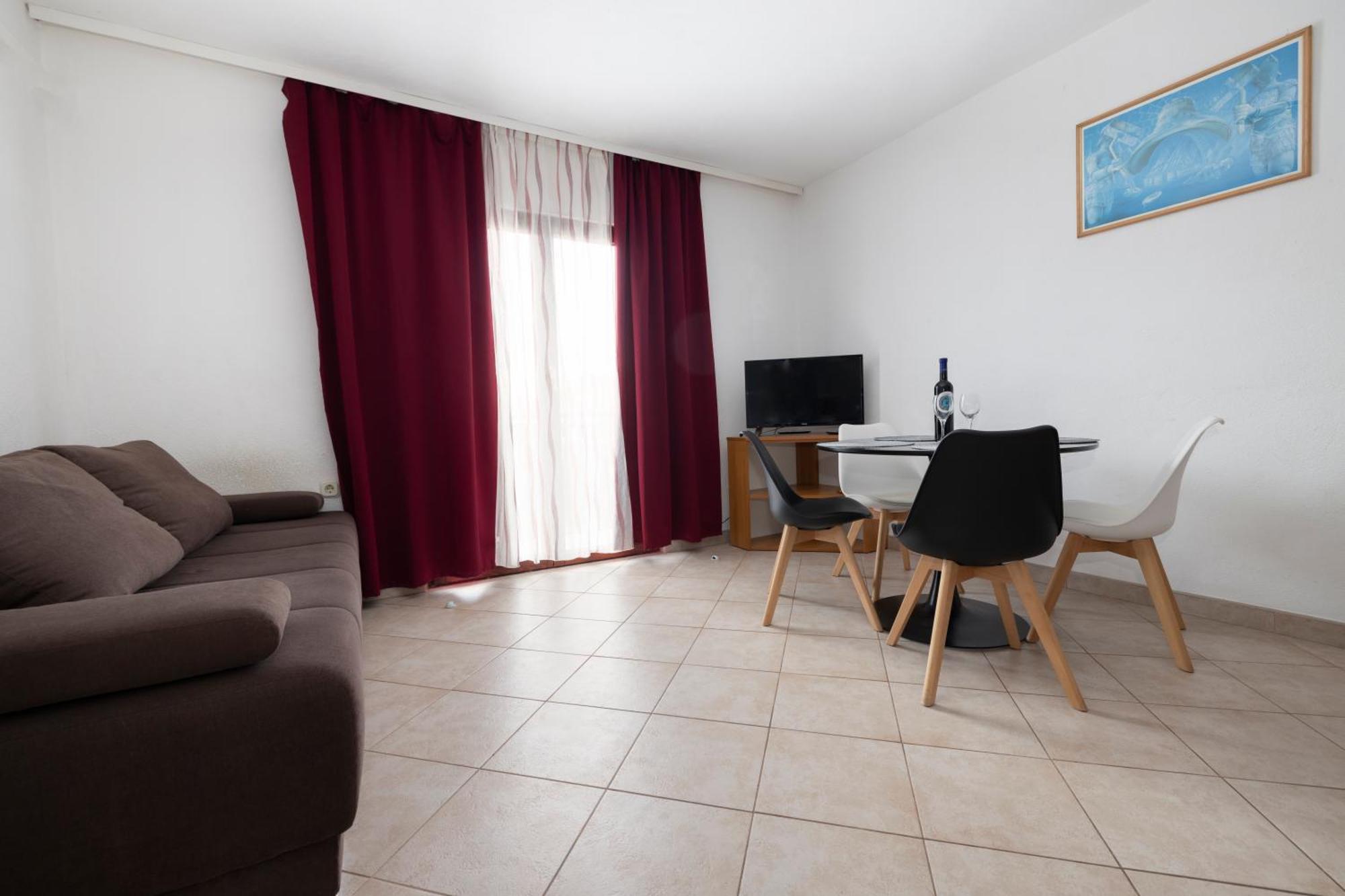 Apartments Family Roso Promajna Ngoại thất bức ảnh