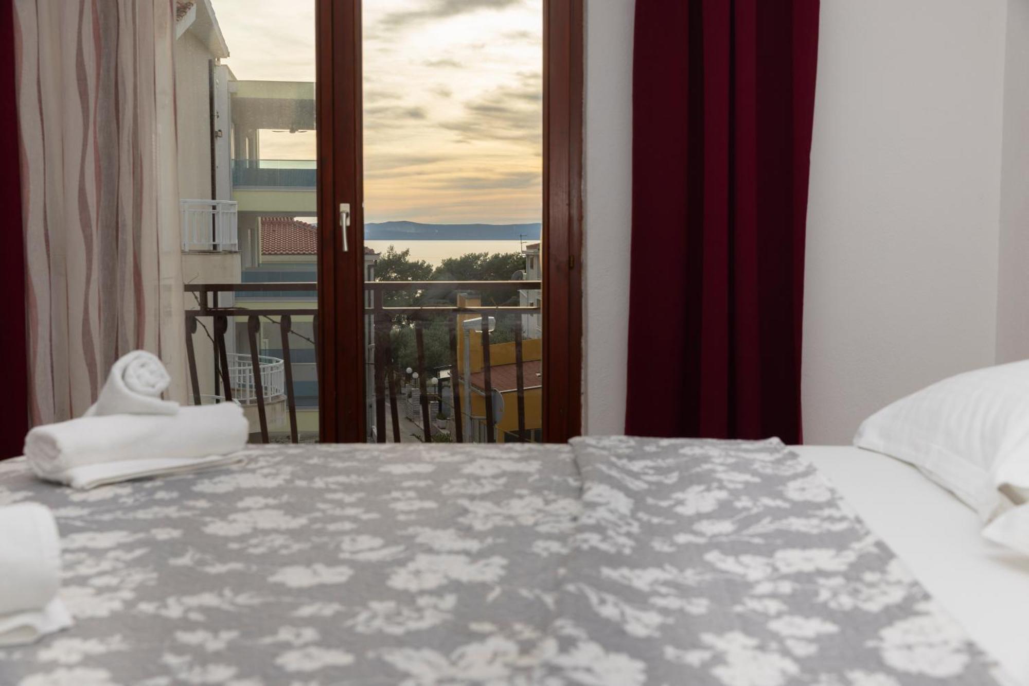 Apartments Family Roso Promajna Ngoại thất bức ảnh