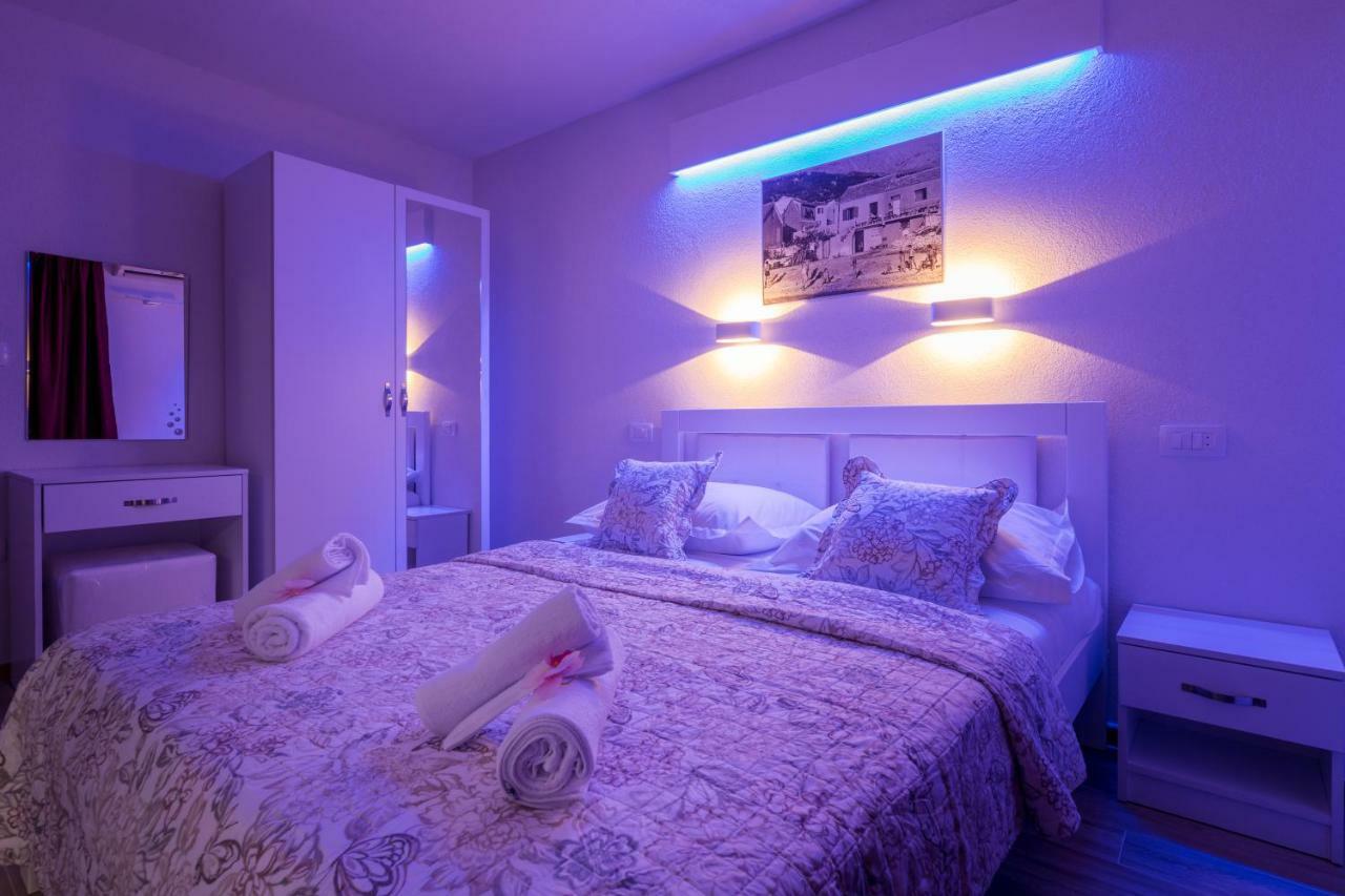 Apartments Family Roso Promajna Ngoại thất bức ảnh