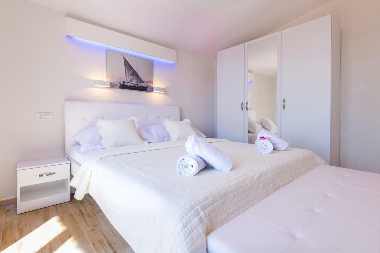 Apartments Family Roso Promajna Ngoại thất bức ảnh