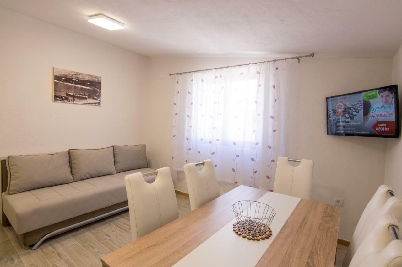 Apartments Family Roso Promajna Ngoại thất bức ảnh