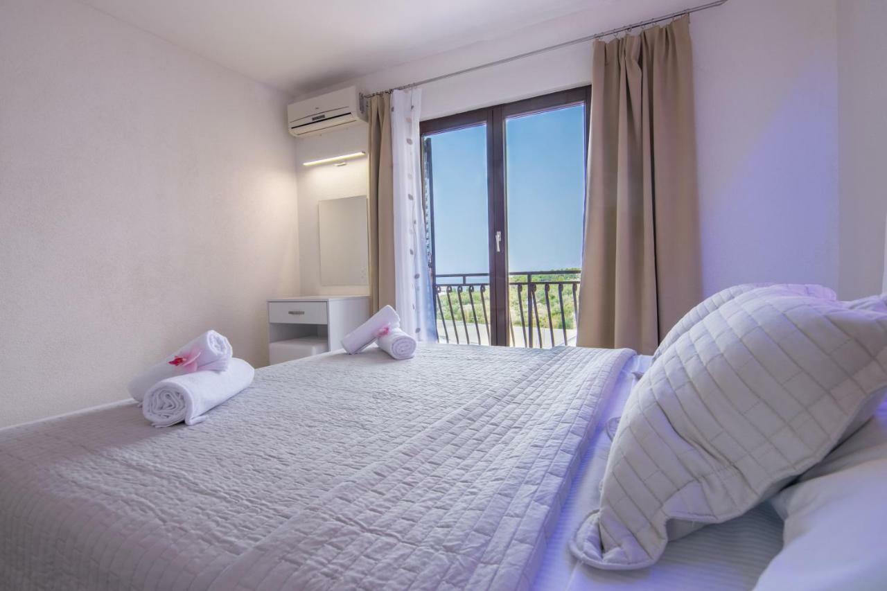 Apartments Family Roso Promajna Ngoại thất bức ảnh